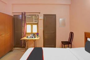 Collection O Mayank Guest House Near ISKCON Temple Noida